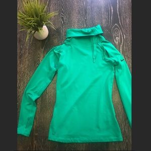 NIKE DRI-FIT LONG SLEEVE TOP